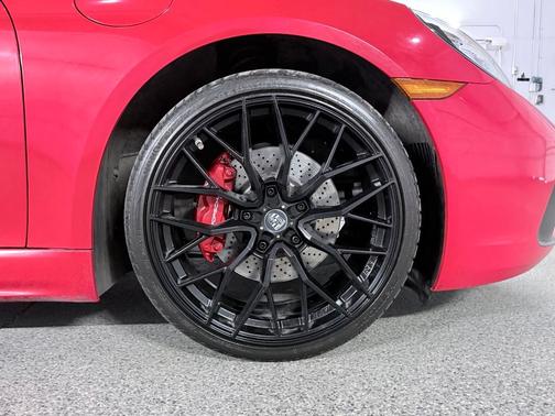 Black 2018 Porsche 718 Boxster 718 Boxster