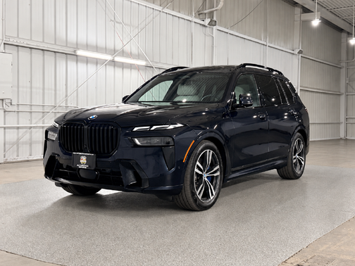 Carbon Black Metallic 2025 BMW X7 xDrive40i