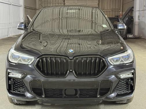 2021 BMW X6 xDrive40i