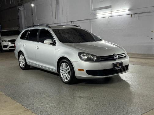 Reflex Silver Metallic 2011 Volkswagen Jetta SportWagen TDI