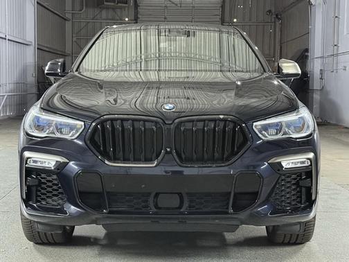 2020 BMW X6 M50i