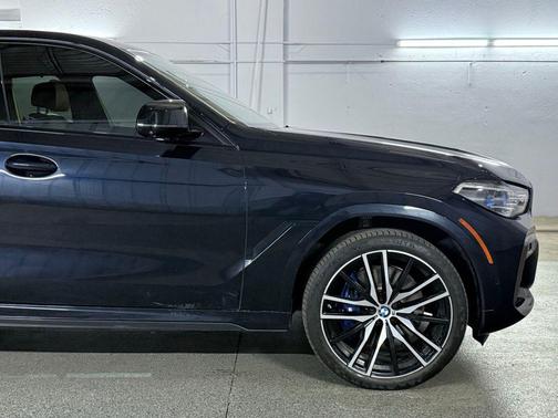 2020 BMW X6 M50i