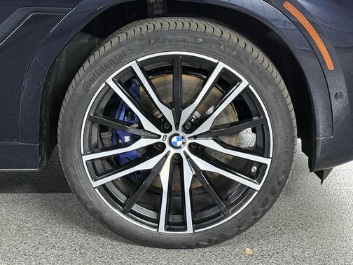 2020 BMW X6 M50i