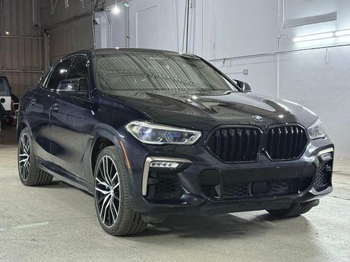 2020 BMW X6 M50i