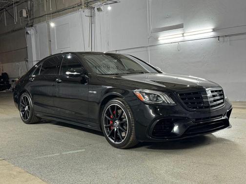 Obsidian Black Metallic 2020 Mercedes-Benz AMG S 63 4MATIC