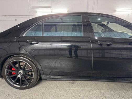 Obsidian Black Metallic 2020 Mercedes-Benz AMG S 63 4MATIC