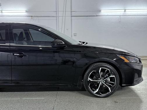 2024 Nissan Altima SR FWD