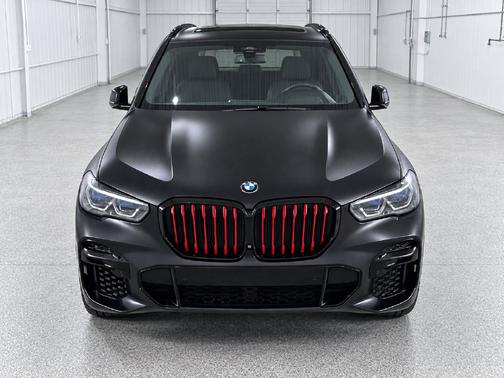 Frozen Black Metallic 2022 BMW X5 xDrive40i