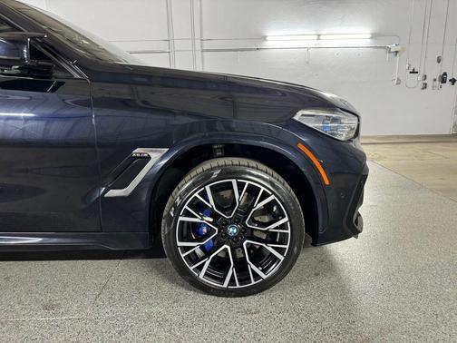 Carbon Black Metallic 2020 BMW X6 M Base