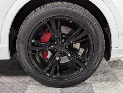 2022 Audi Q8 55 Premium Plus