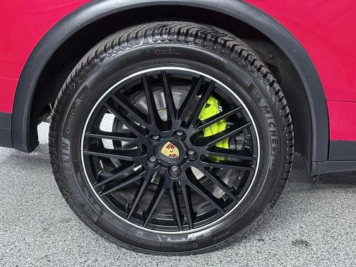 2017 Porsche Cayenne Cayenne S E-Hybrid