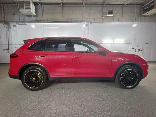 2017 Porsche Cayenne Cayenne S E-Hybrid