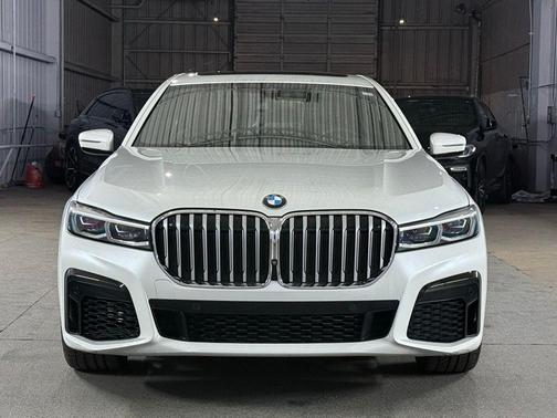 2020 BMW 745e xDrive iPerformance