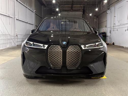 Black Sapphire Metallic 2023 BMW iX M60