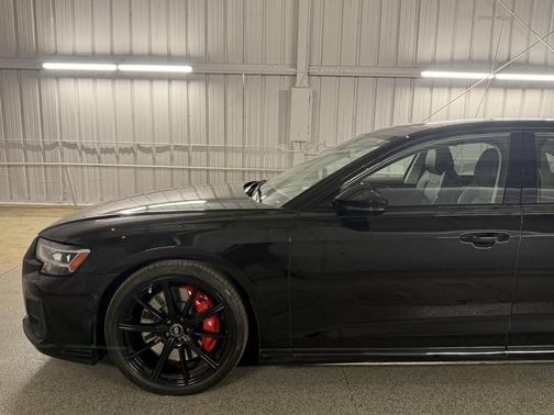 2022 Audi S8 4.0T