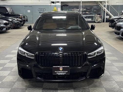 2022 BMW 750 i xDrive