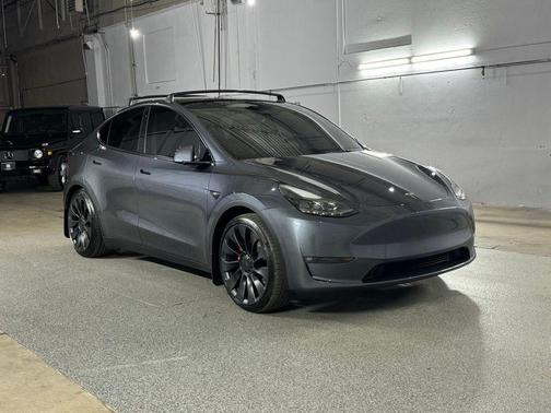 Midnight Silver Metallic 2023 Tesla Model Y Performance Dual Motor All-Wheel Drive