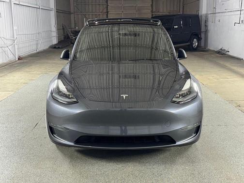 Midnight Silver Metallic 2023 Tesla Model Y Performance Dual Motor All-Wheel Drive