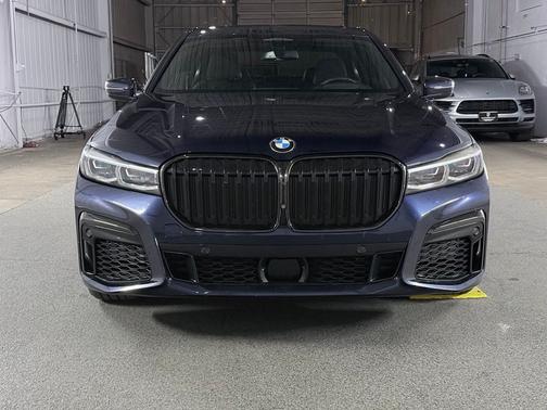 Tanzanite Blue II Metallic 2022 BMW 750 i xDrive