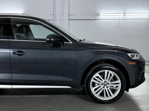 2018 Audi Q5 2.0T Tech Premium
