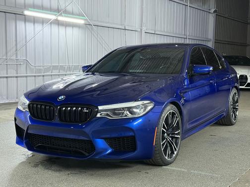 Marina Bay Blue Metallic 2019 BMW M5 Base