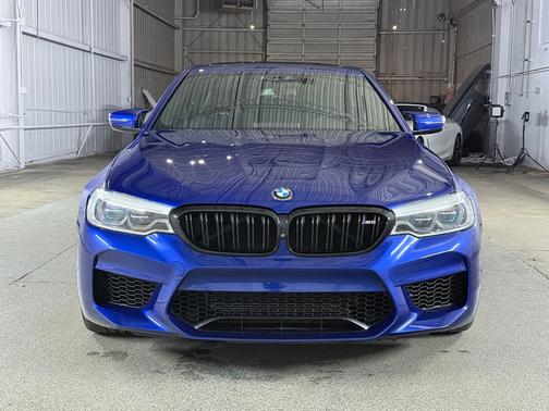Marina Bay Blue Metallic 2019 BMW M5 Base