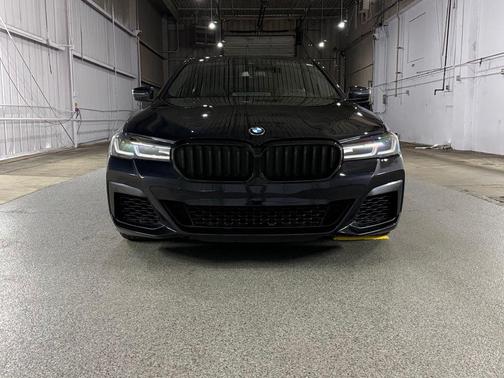 Carbon Black Metallic 2021 BMW M550 i xDrive