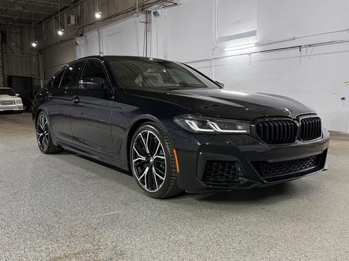 Carbon Black Metallic 2021 BMW M550 i xDrive