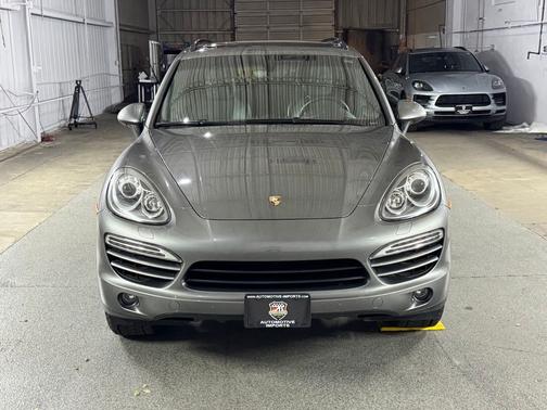 Meteor Gray Metallic 2014 Porsche Cayenne Diesel