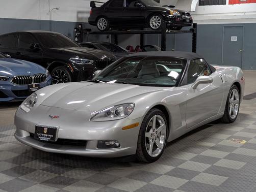 2005 Chevrolet Corvette Base
