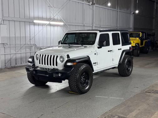 Bright White Clearcoat 2021 Jeep Wrangler Unlimited Sport S