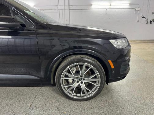 Orca Black Metallic 2019 Audi Q7 55 Prestige