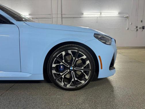 2025 BMW M240 i xDrive