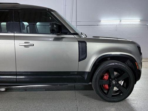 2023 Land Rover Defender 110 X