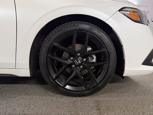 White 2022 Honda Civic Sport
