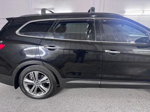 Becketts Black 2015 Hyundai SANTA FE Limited