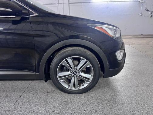Becketts Black 2015 Hyundai SANTA FE Limited