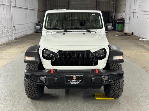 Bright White Clearcoat 2021 Jeep Wrangler Willys