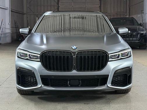 2022 BMW 750 i xDrive