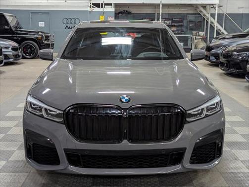 2022 BMW 750 i xDrive