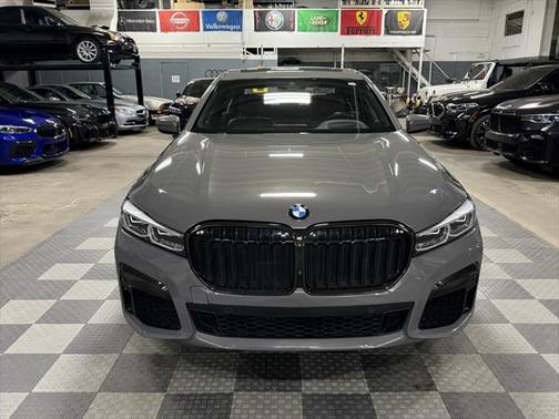 2022 BMW 750 i xDrive