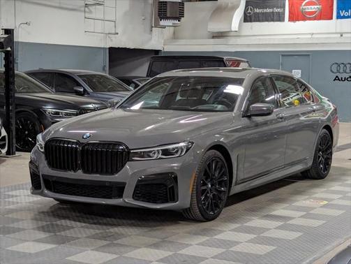 2022 BMW 750 i xDrive