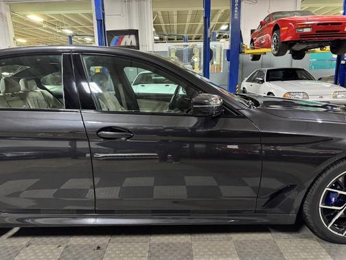 2022 BMW 530 i xDrive