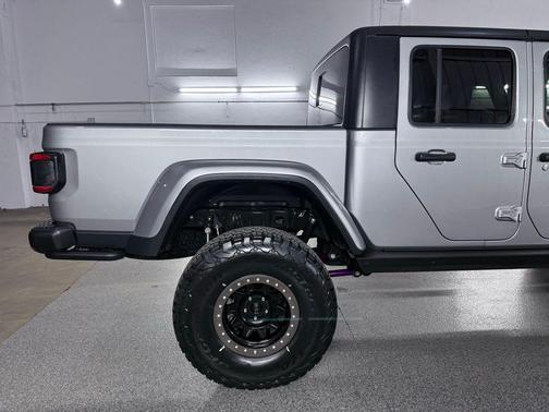Billet Silver Metallic Clearcoat 2020 Jeep Gladiator Rubicon
