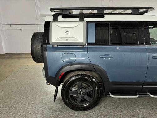2022 Land Rover Defender 110 Standard