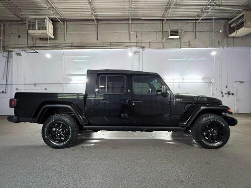 2022 Jeep Gladiator Willys 4x4