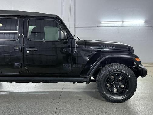 2022 Jeep Gladiator Willys 4x4