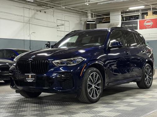 2022 BMW X5 M50i