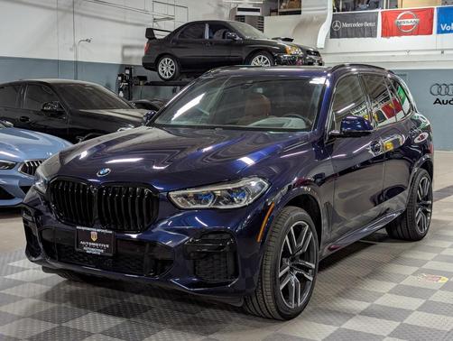 2022 BMW X5 M50i