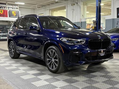 2022 BMW X5 M50i